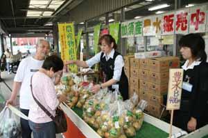 農産物物販の写真