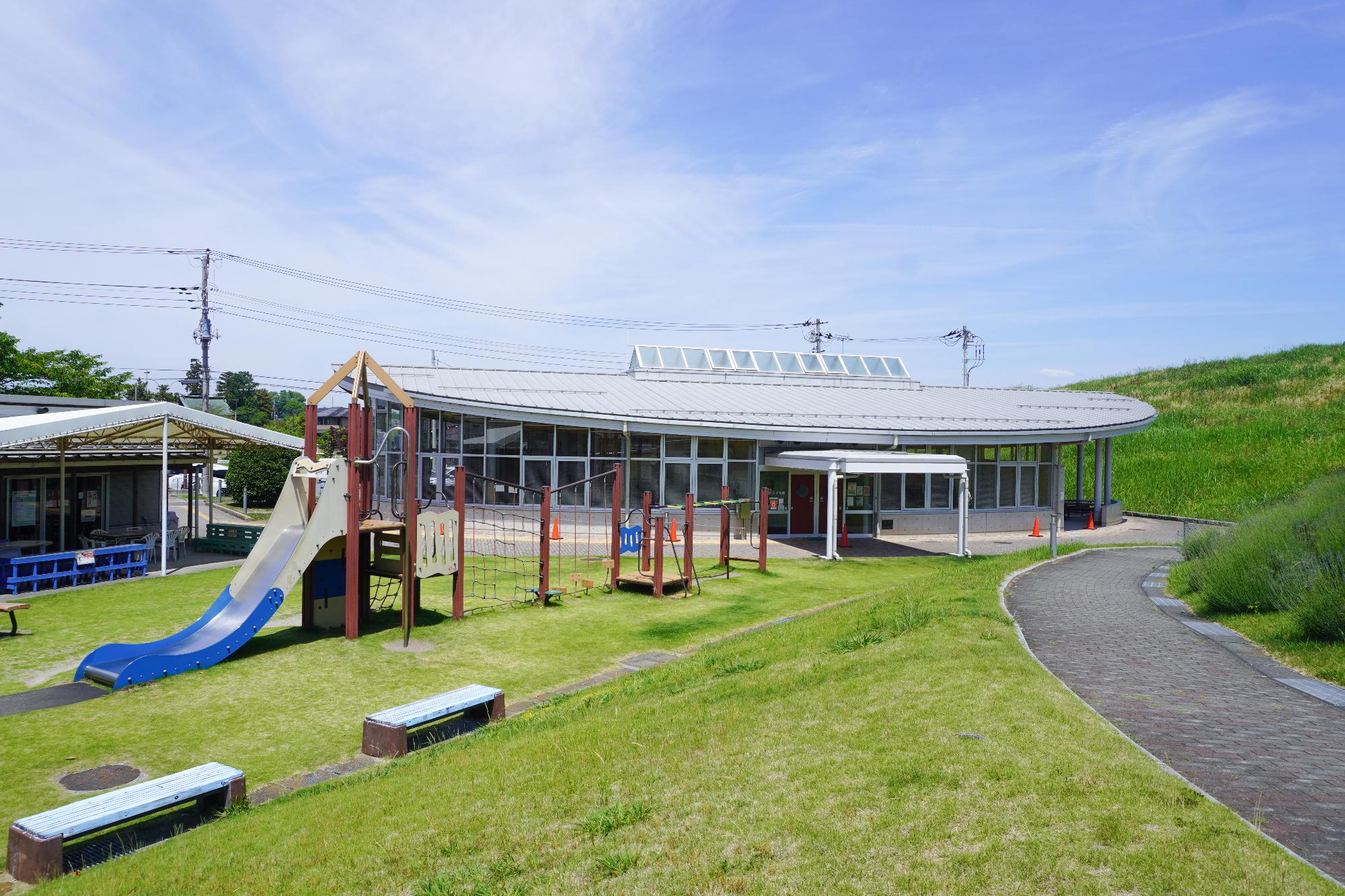 利根川こども館の外観の様子