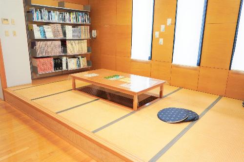 市立北川辺図書館