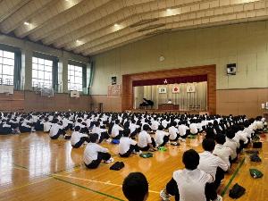 始業式のようす