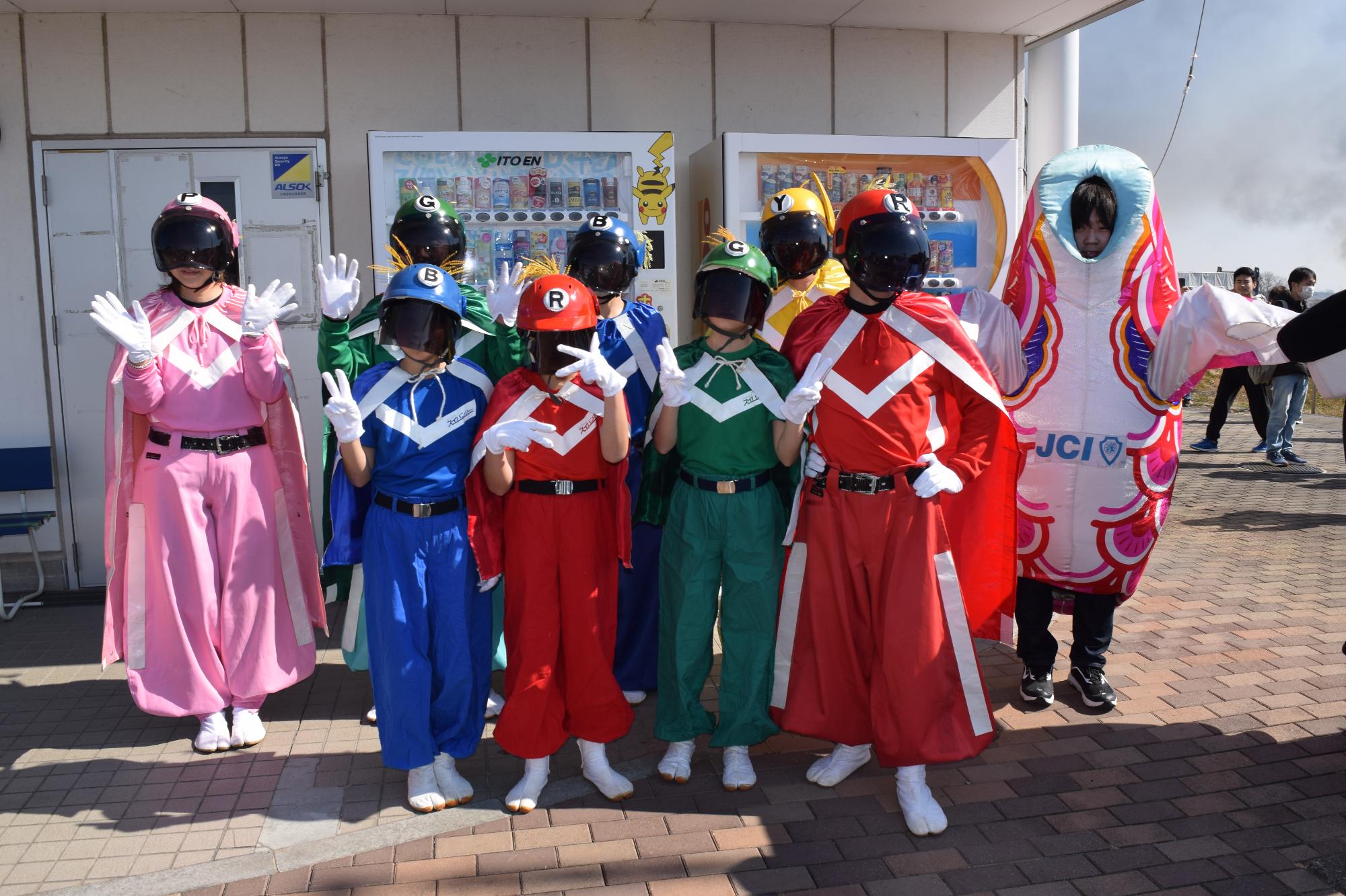 スイハンジャーとこいのぼりん