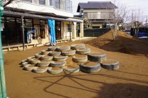 吉川保育園子育て支援センター_園庭01