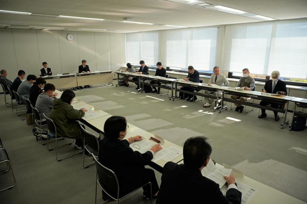 第1回審議会の様子