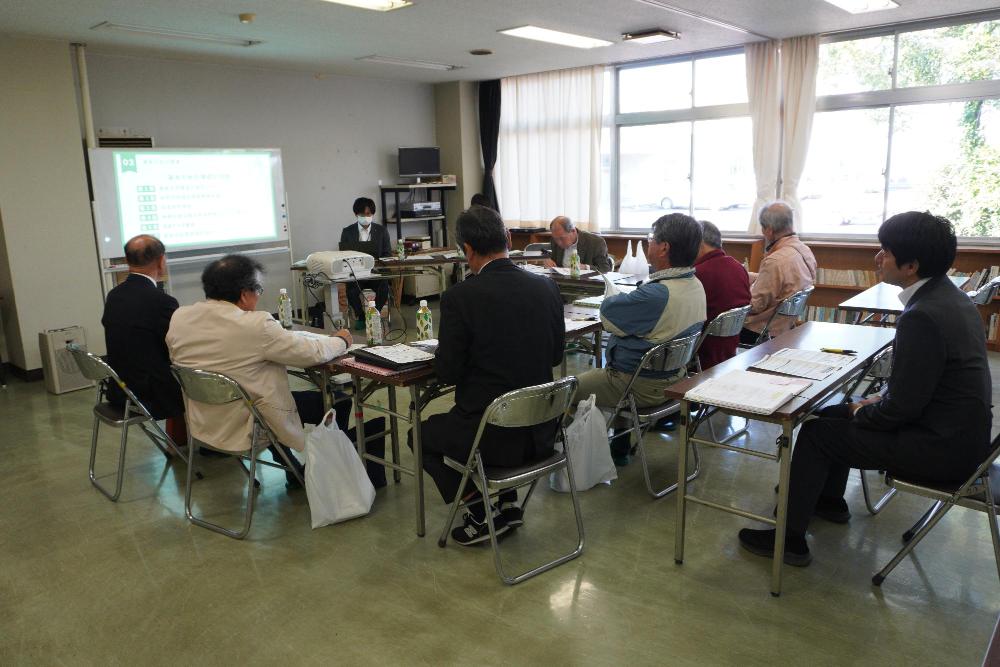 豊野小学校での出張説明の様子