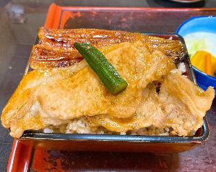 鰻重と香り豚生姜焼き