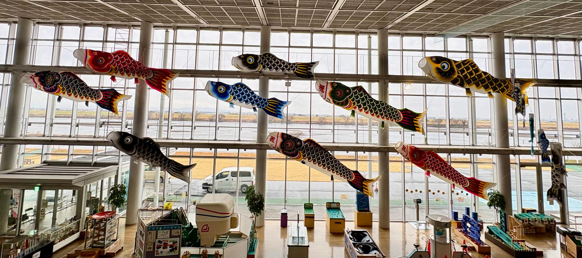 加須市こいのぼり展示会in加須未来館