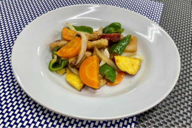 揚げない彩り酢豚2