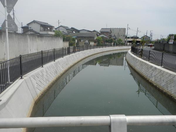 会の川護岸整備