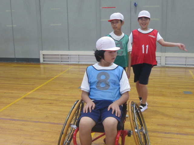 車いすバスケ2