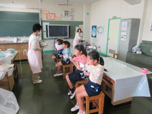 10月24日 フッ素塗布（1・2年生）2