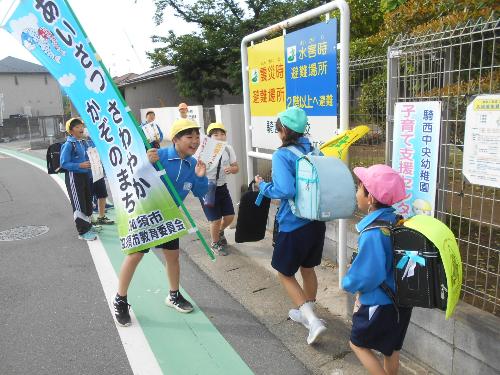 5月12日 あいさつ運動2