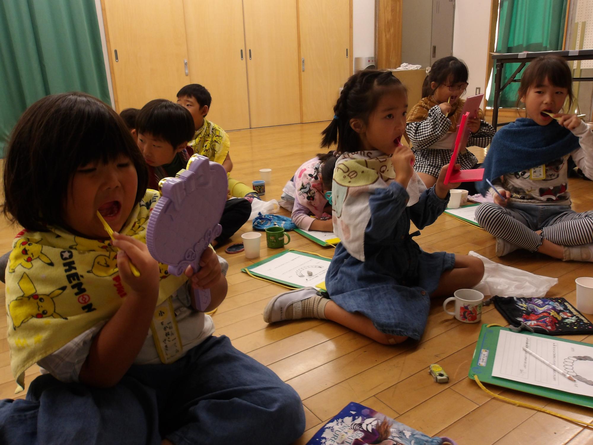 R5 歯科衛生士の歯磨き指導2