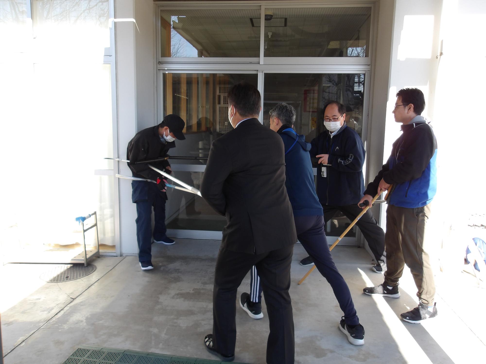 R6 不審者対応避難訓練1