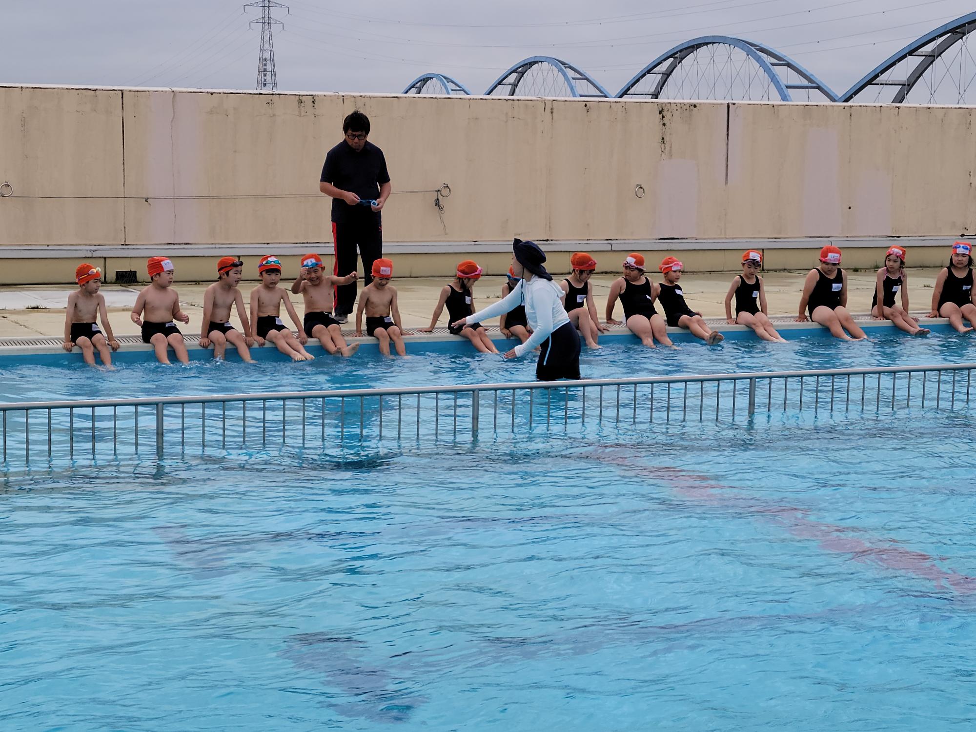 R5 1、6年プール3