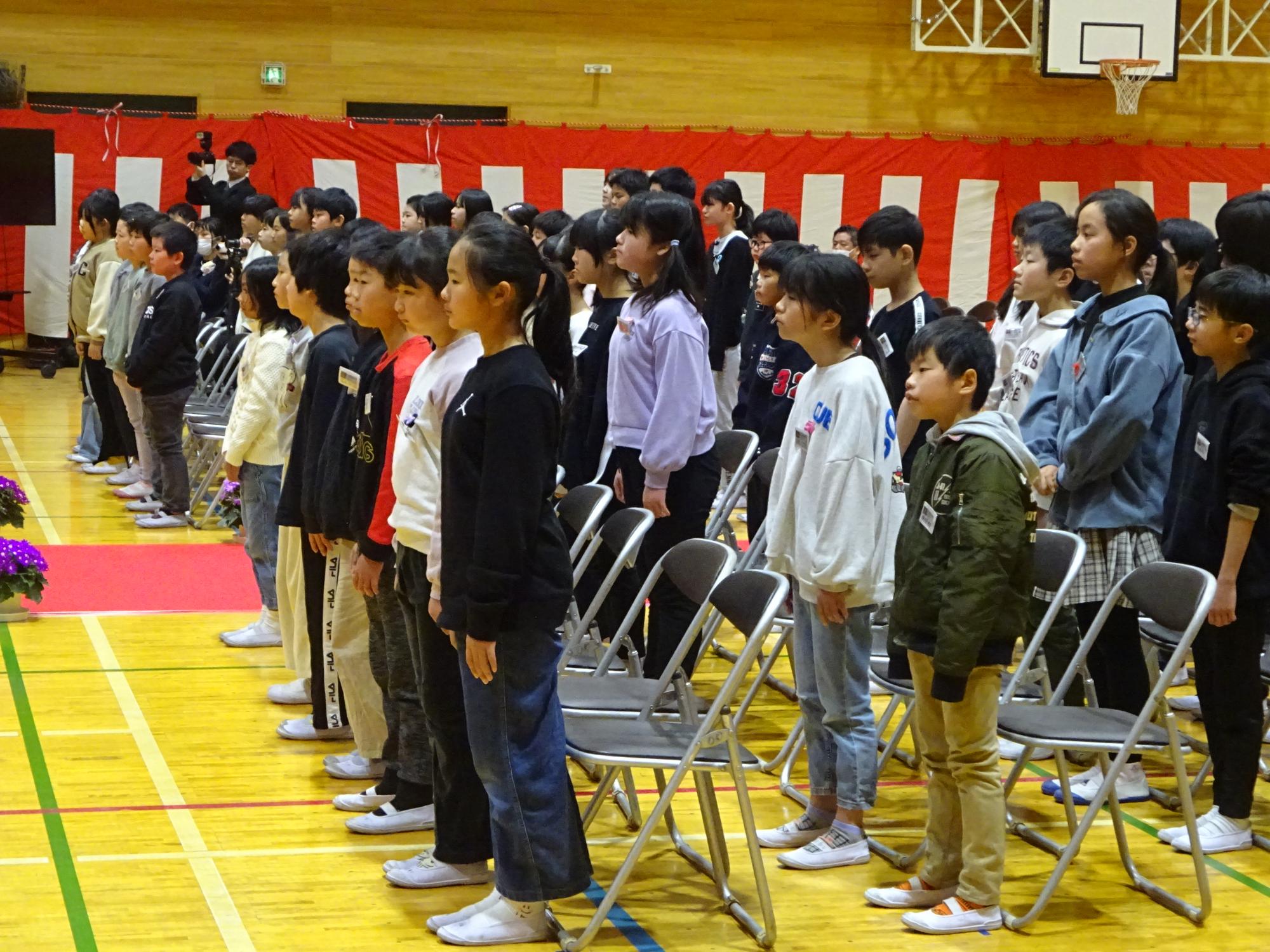 R6 卒業証書授与式3