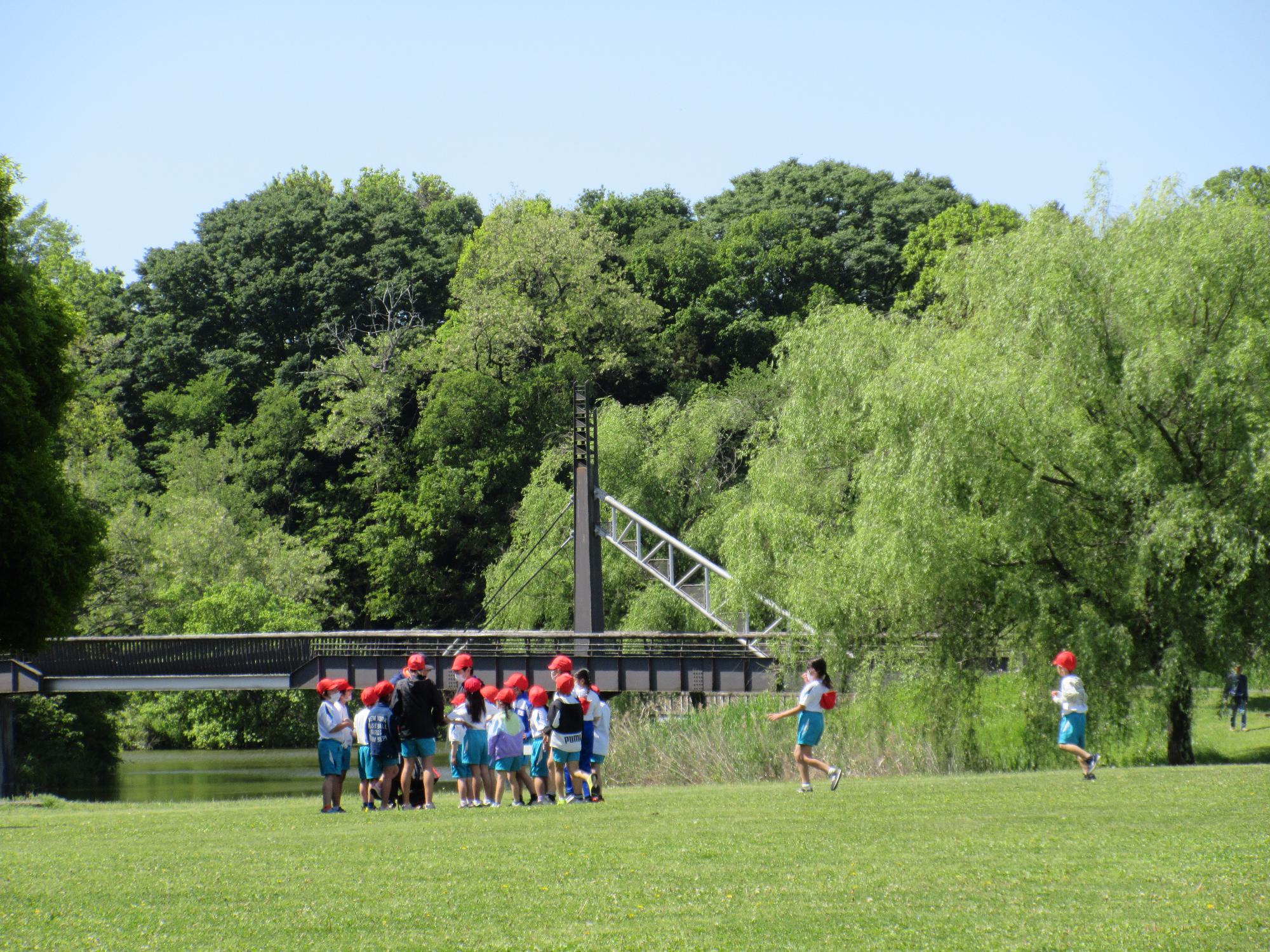 全校徒歩遠足 無事到着