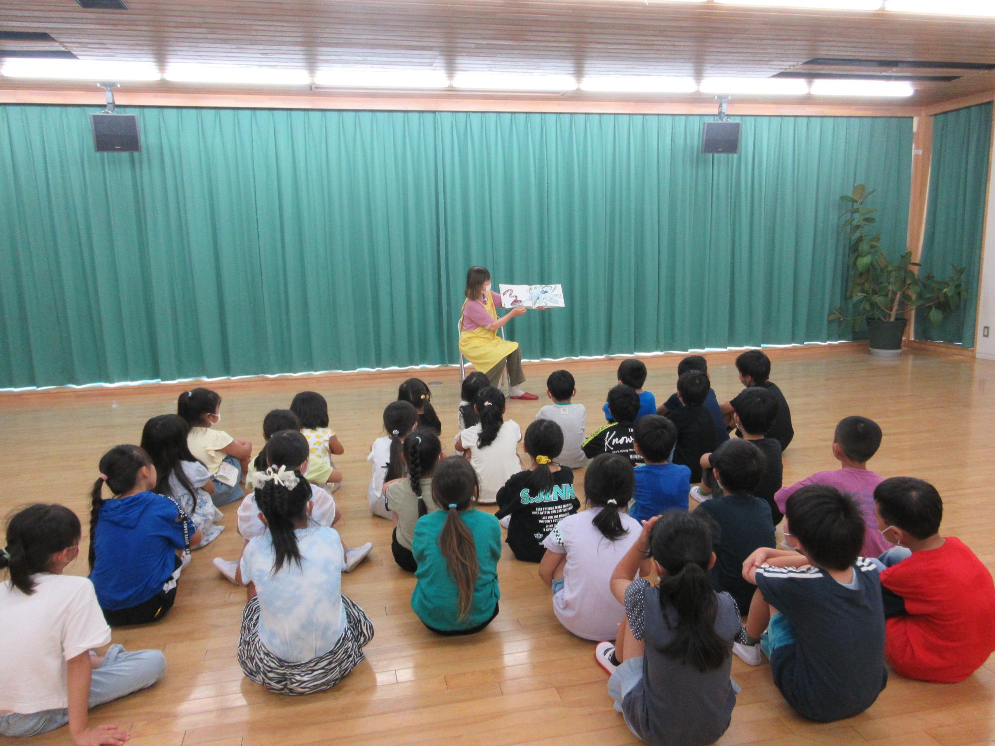 R5 たんぽぽさん読み聞かせ