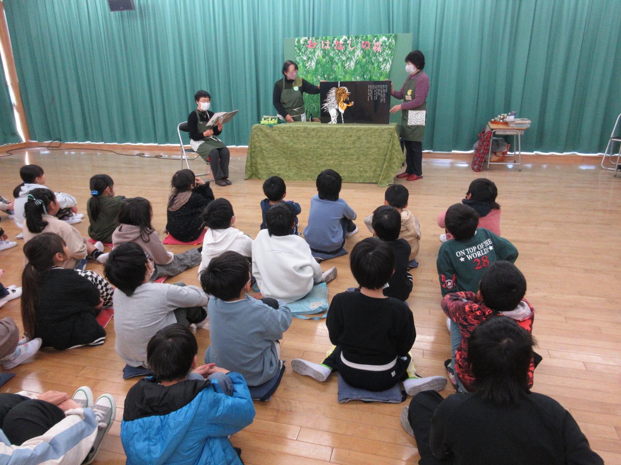 R6 お話の森お話会1