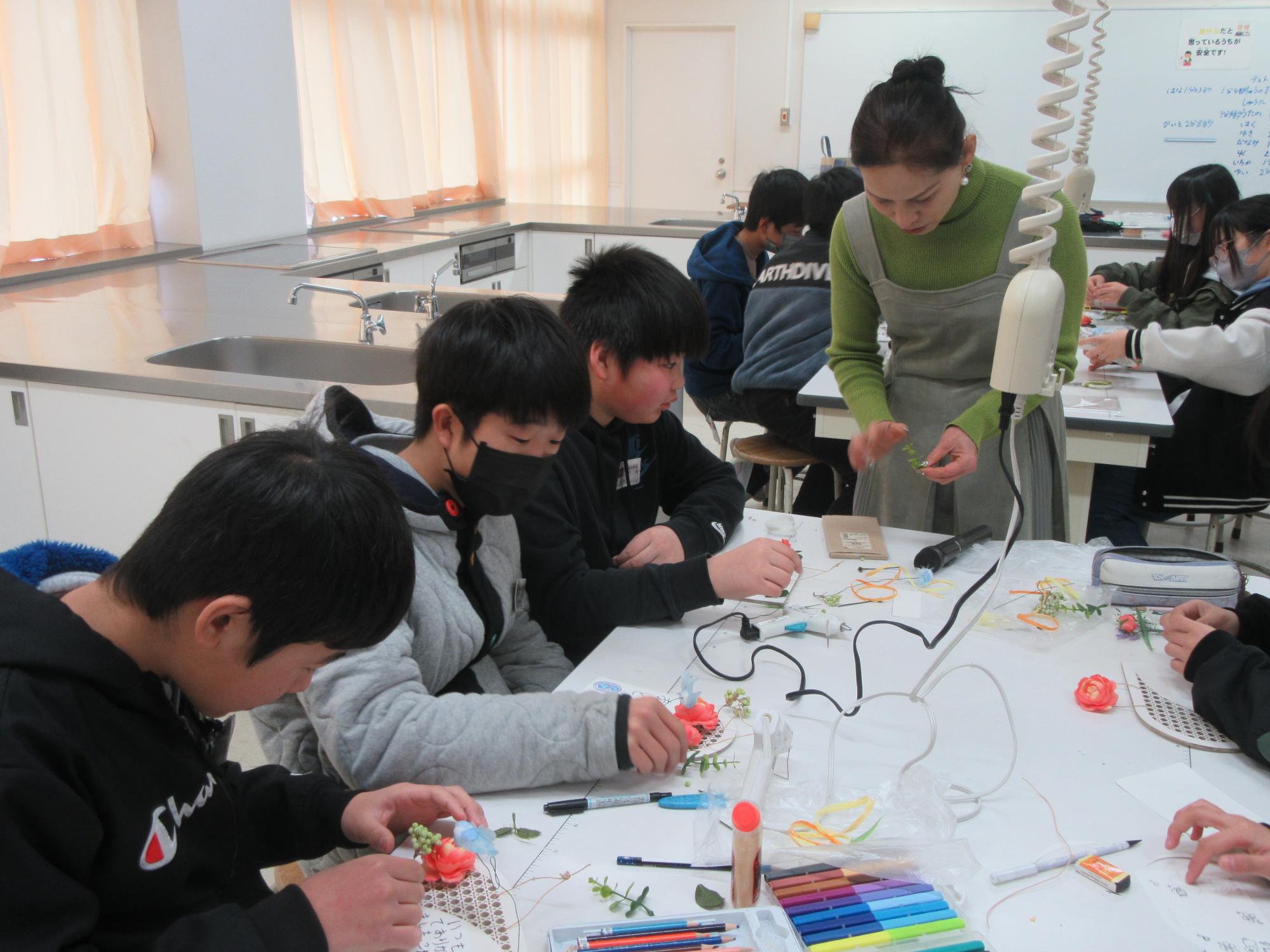 R6 海保さんとのフラワーアレンジ